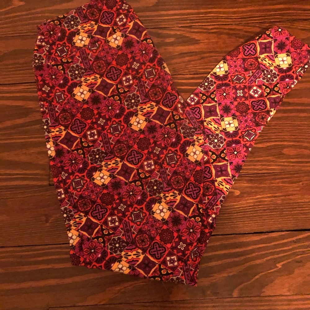 LulaRoe OS Leggings